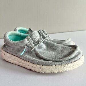 Hey Dude Wally stretch youth shoes 4 canvas slip on gray low top sneaker casual